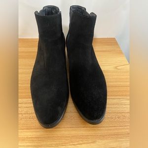 Aquatalia Black Suede Chelsea Boot Size 9